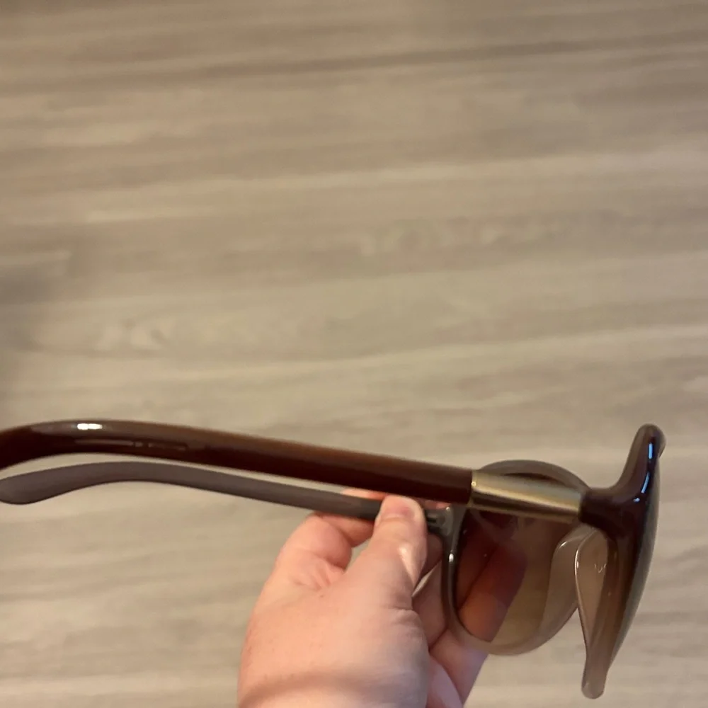 Stylish Round Brown Sunglasses